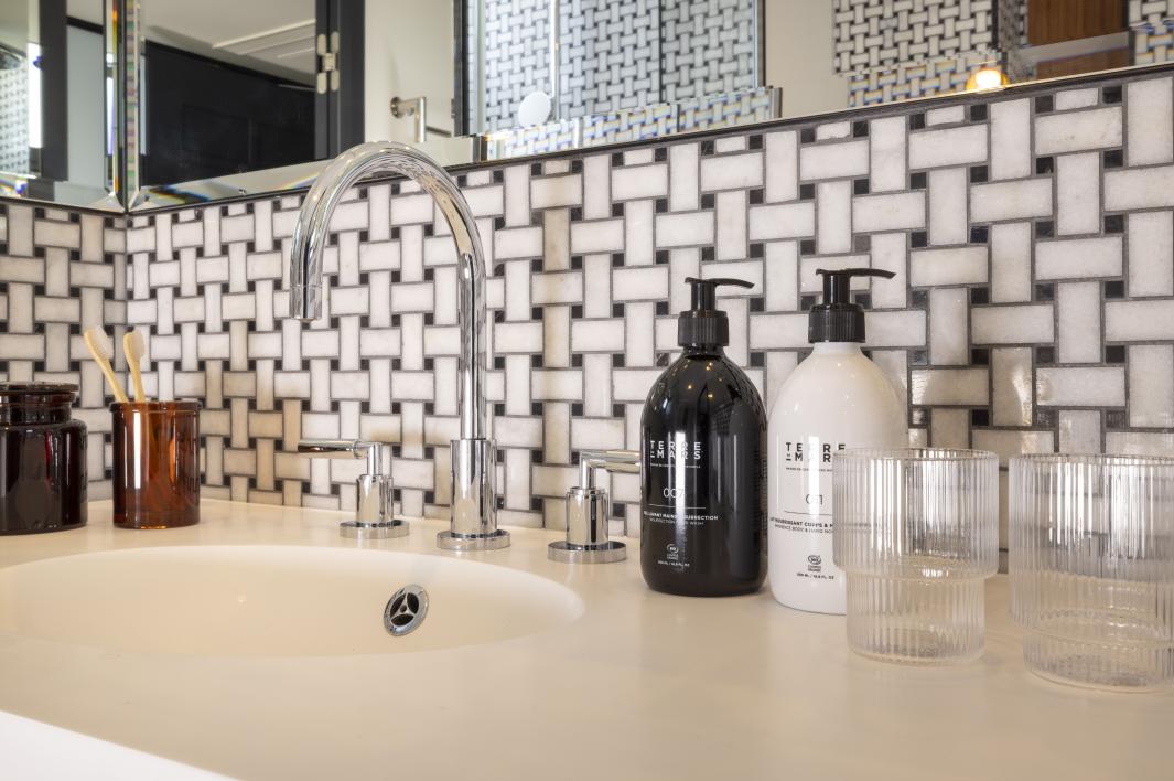 Quinzerie - Chambre Vue Tour Eiffel Grise